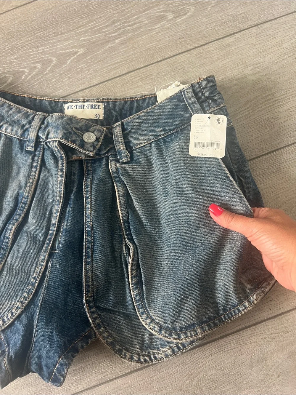 Free people we the free nwt Denim Panel Sculpted Women’s Shorts size 30